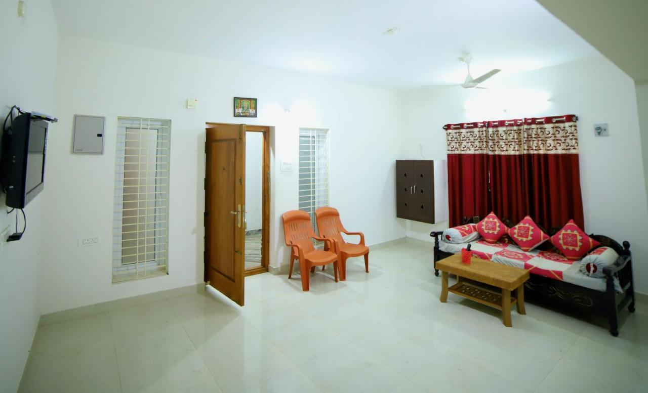 Truelife Homestays - Alamelu Avenue - Fully Furnished Ac 2Bhk Apartments In Tirupati - Walkable To Restaurants & Super Market - Fast Wifi - Kitchen - Easy Access To Airport, Railway Station, Sri Padmavathi & Tirumala Temple Ngoại thất bức ảnh