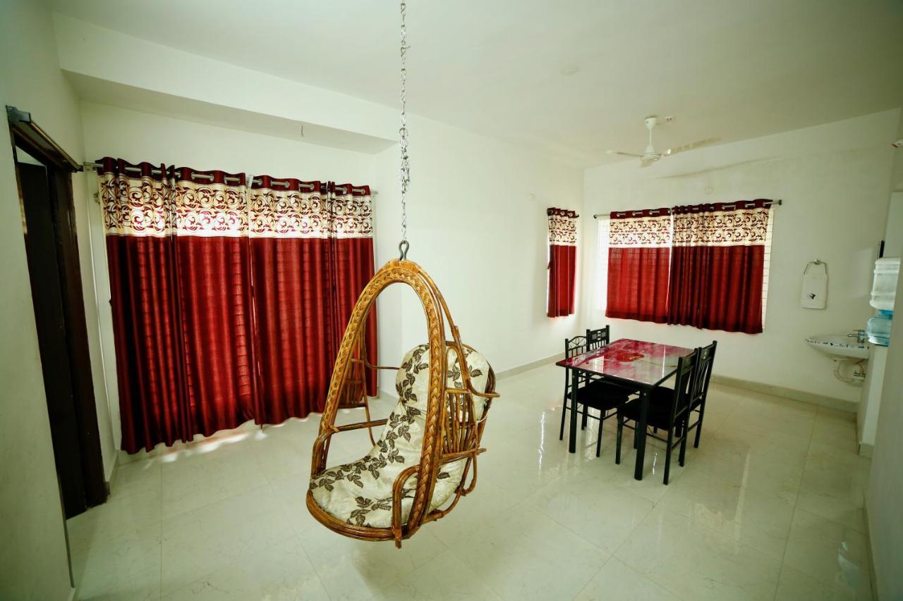 Truelife Homestays - Alamelu Avenue - Fully Furnished Ac 2Bhk Apartments In Tirupati - Walkable To Restaurants & Super Market - Fast Wifi - Kitchen - Easy Access To Airport, Railway Station, Sri Padmavathi & Tirumala Temple Ngoại thất bức ảnh