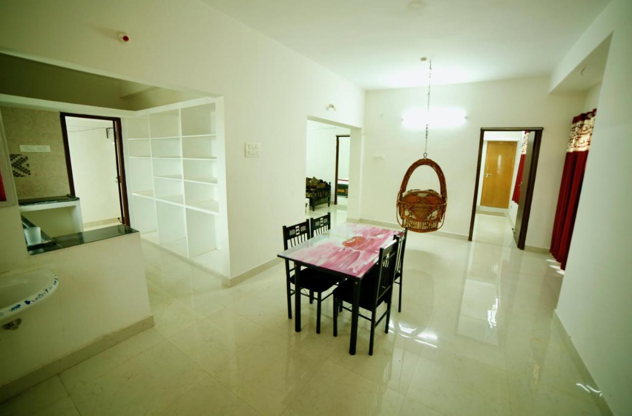 Truelife Homestays - Alamelu Avenue - Fully Furnished Ac 2Bhk Apartments In Tirupati - Walkable To Restaurants & Super Market - Fast Wifi - Kitchen - Easy Access To Airport, Railway Station, Sri Padmavathi & Tirumala Temple Ngoại thất bức ảnh