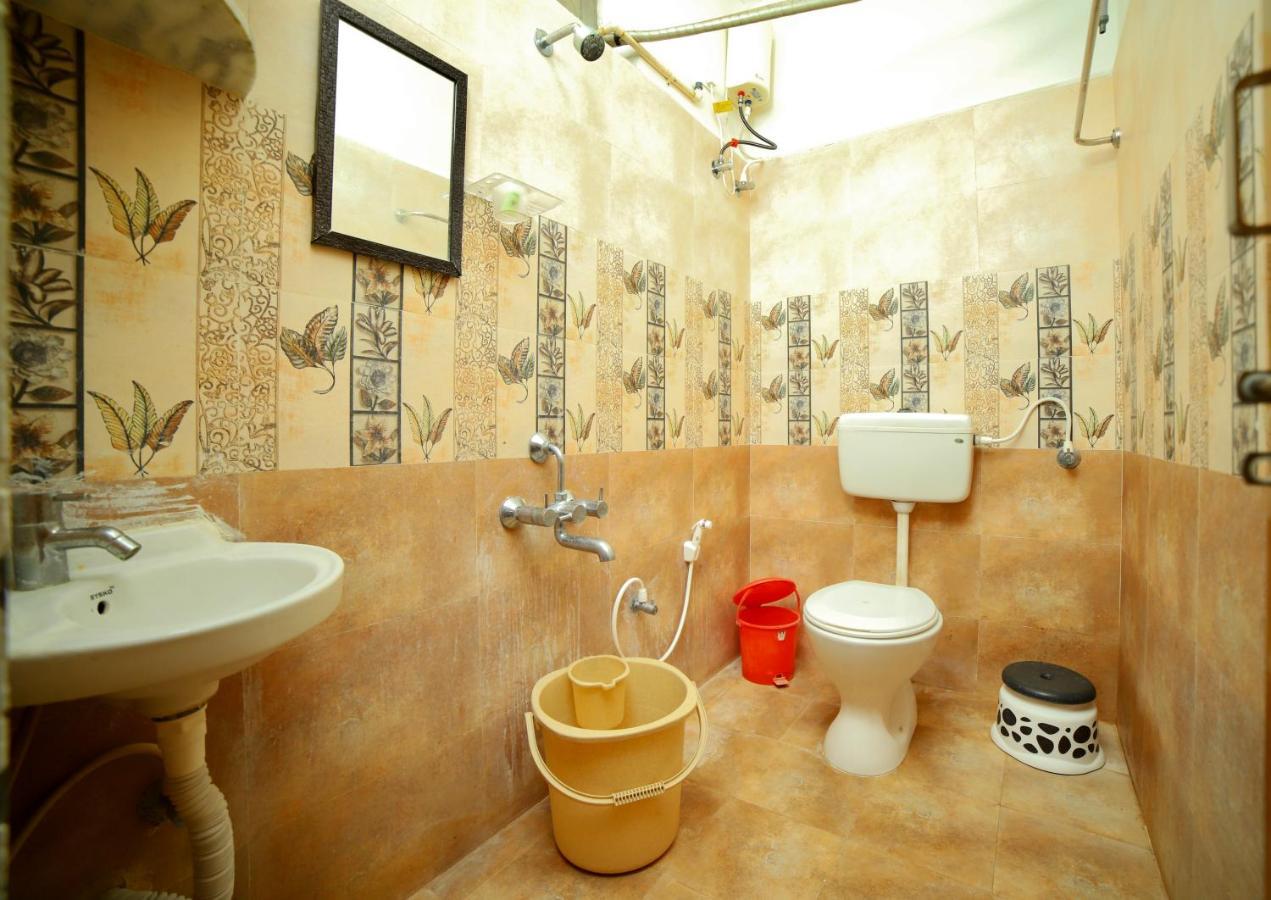 Truelife Homestays - Alamelu Avenue - Fully Furnished Ac 2Bhk Apartments In Tirupati - Walkable To Restaurants & Super Market - Fast Wifi - Kitchen - Easy Access To Airport, Railway Station, Sri Padmavathi & Tirumala Temple Ngoại thất bức ảnh