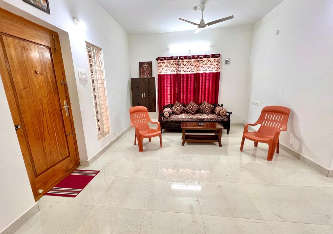 Truelife Homestays - Alamelu Avenue - Fully Furnished Ac 2Bhk Apartments In Tirupati - Walkable To Restaurants & Super Market - Fast Wifi - Kitchen - Easy Access To Airport, Railway Station, Sri Padmavathi & Tirumala Temple Ngoại thất bức ảnh