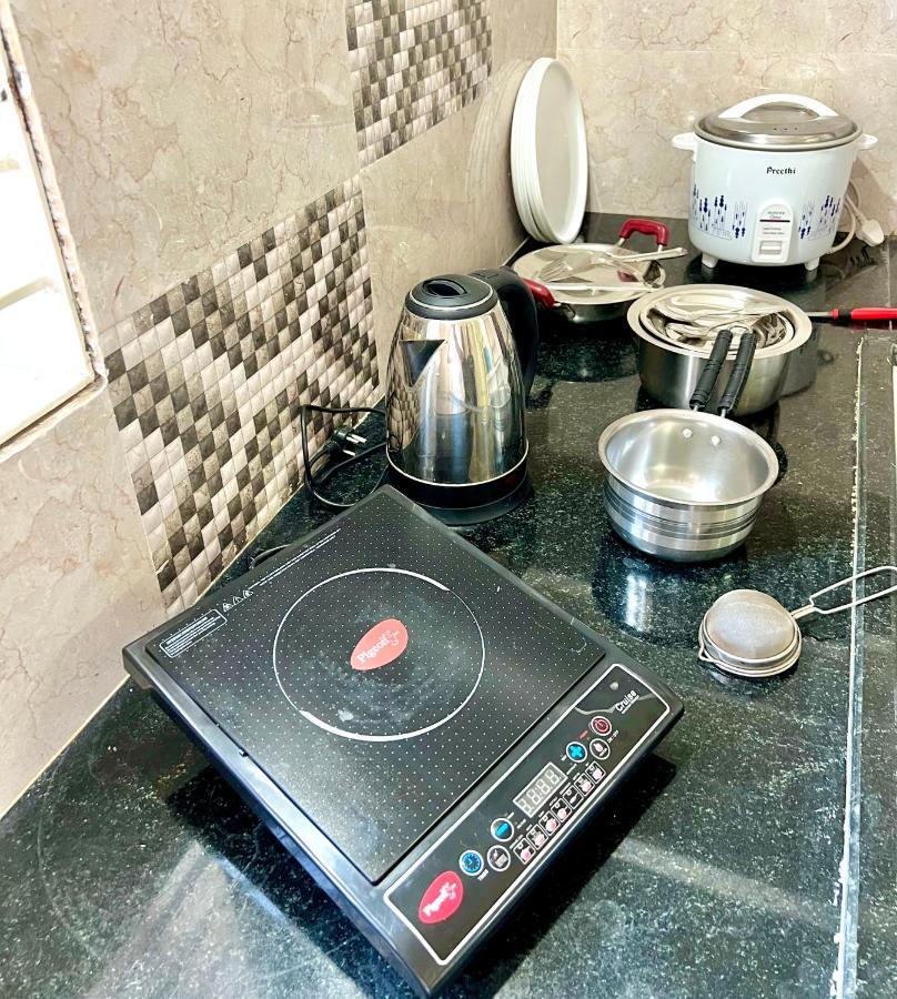 Truelife Homestays - Alamelu Avenue - Fully Furnished Ac 2Bhk Apartments In Tirupati - Walkable To Restaurants & Super Market - Fast Wifi - Kitchen - Easy Access To Airport, Railway Station, Sri Padmavathi & Tirumala Temple Ngoại thất bức ảnh